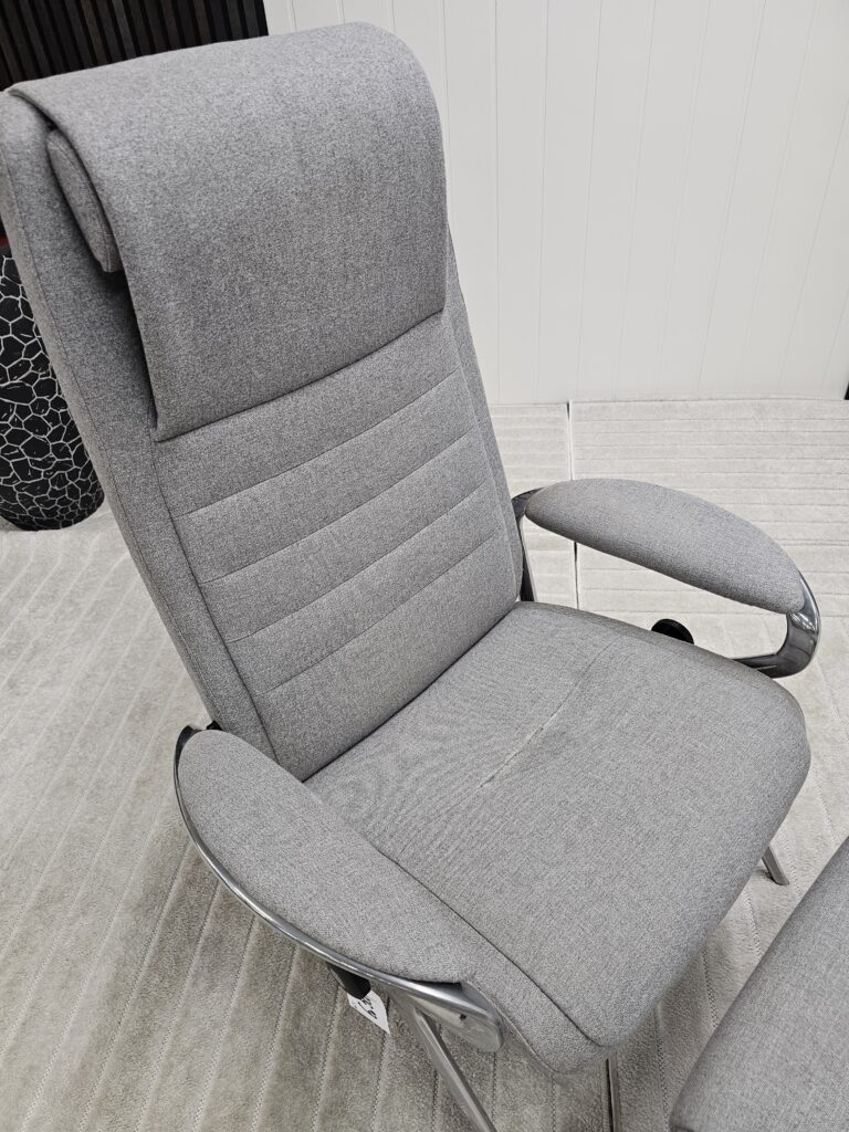 Stressless James lenestol med krakk