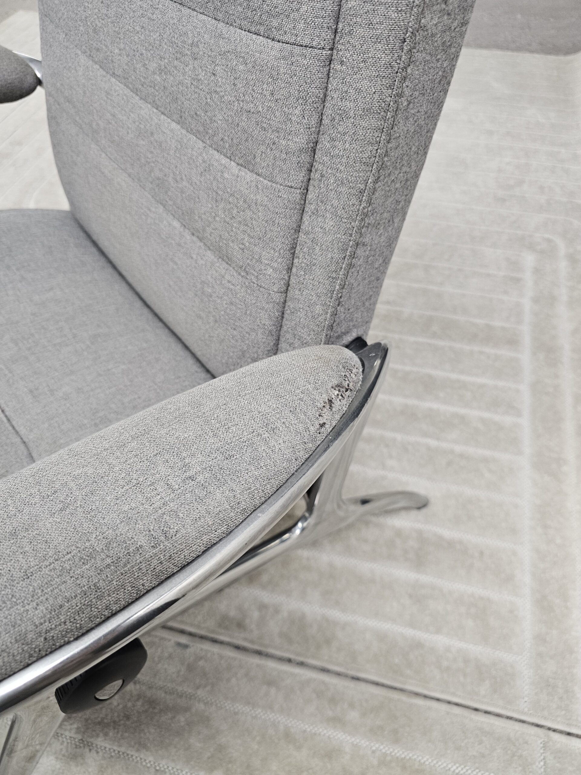 Stressless James lenestol med krakk - Bilde 12
