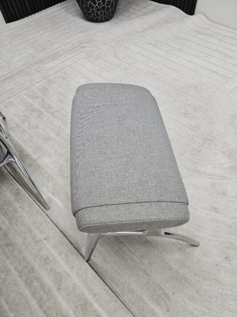 Stressless James lenestol med krakk