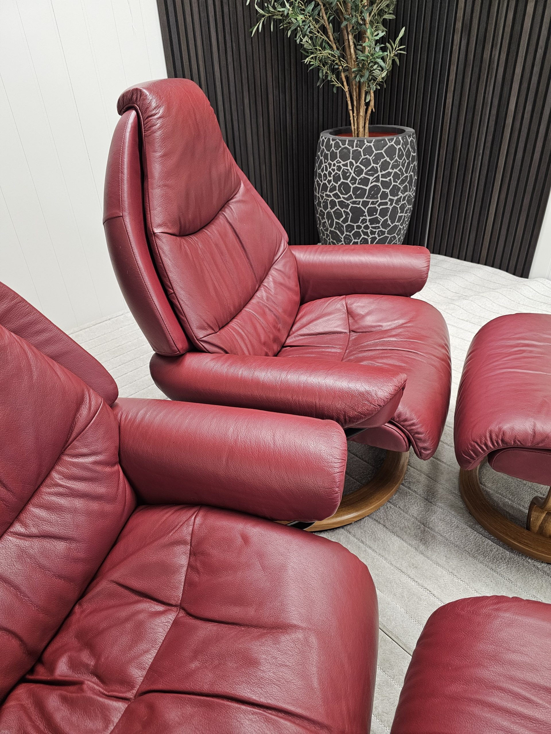 2 stk. Stressless Voyager lenestol med krakk - Bilde 12