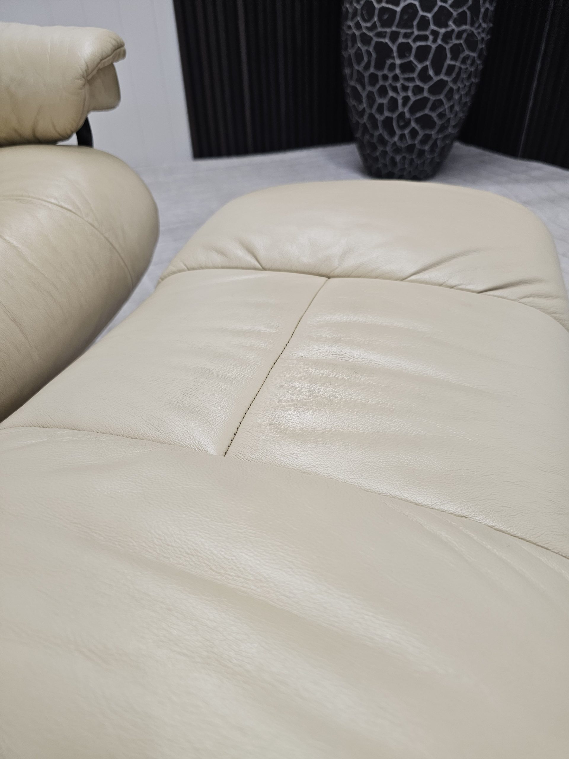 Stressless Mayfair lenestol med krakk - Bilde 17