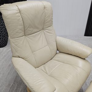 Stressless Mayfair lenestol med krakk - Bilde 11