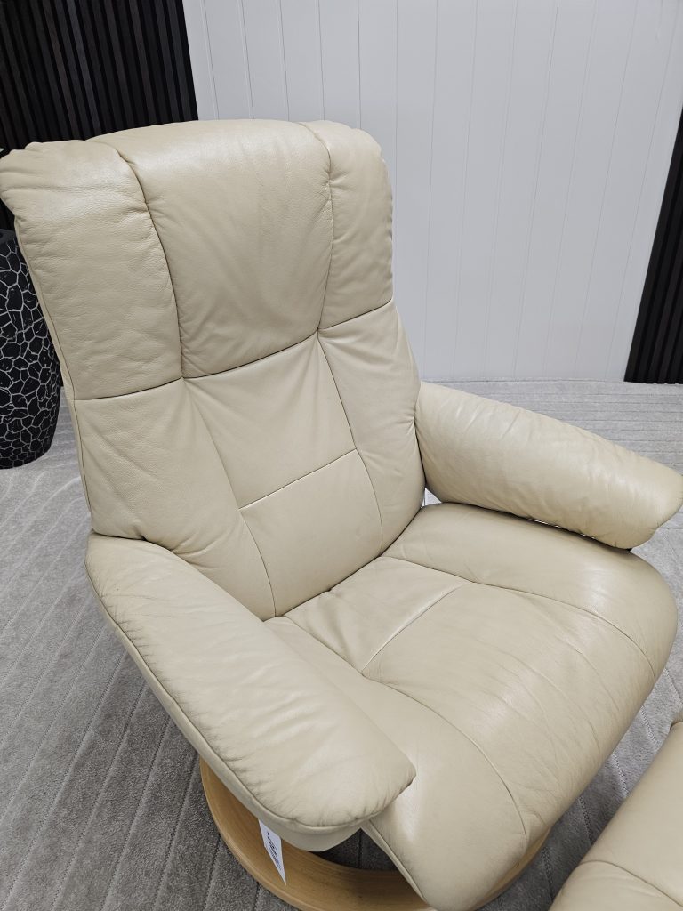 Stressless Mayfair lenestol med krakk