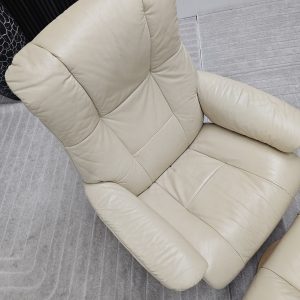 Stressless Mayfair lenestol med krakk - Bilde 10