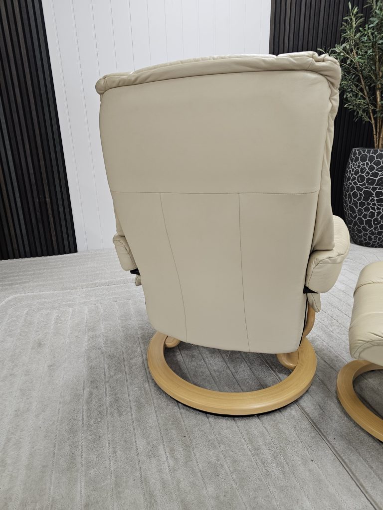 Stressless Mayfair lenestol med krakk