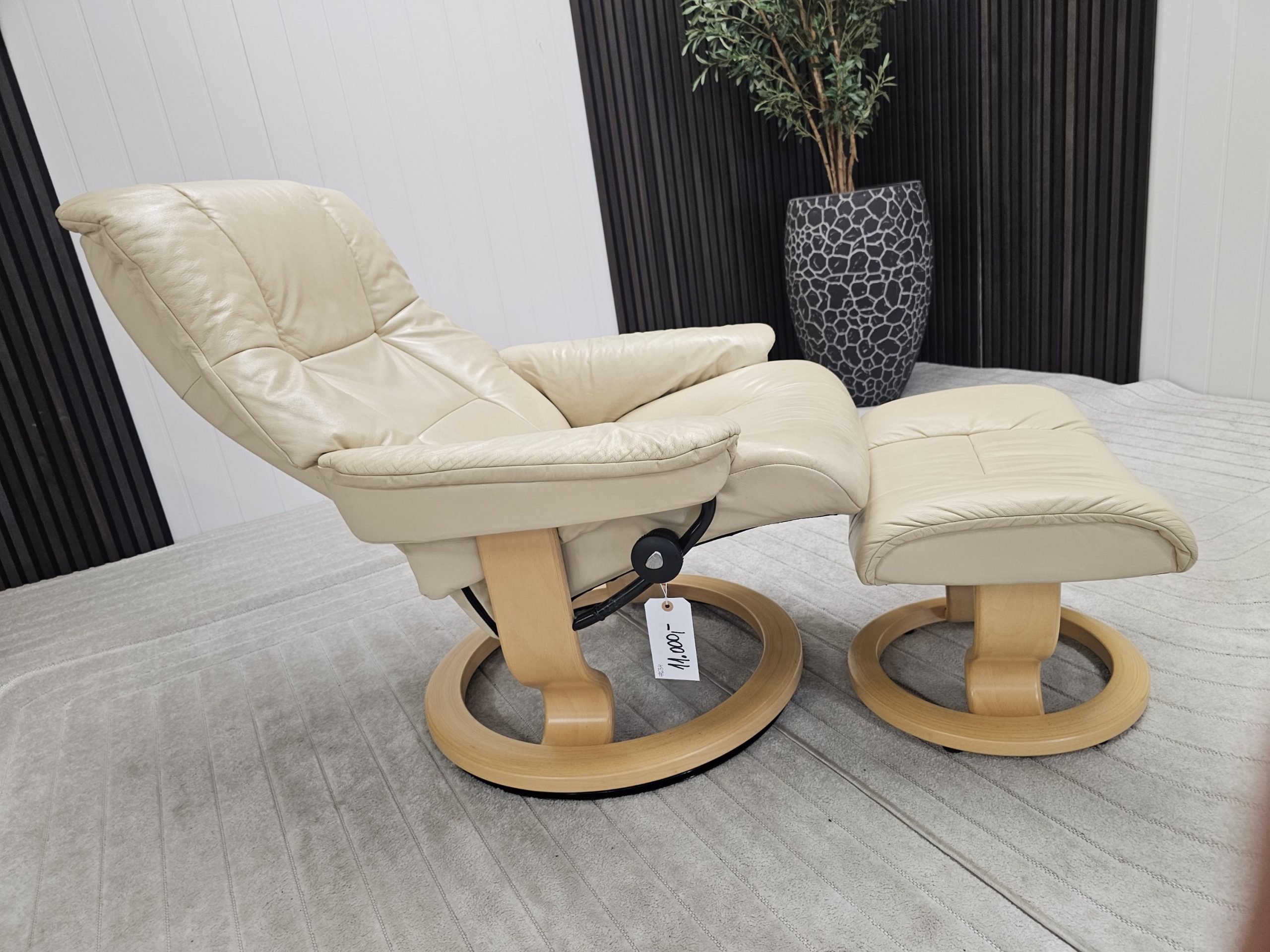 Stressless Mayfair lenestol med krakk - Bilde 6