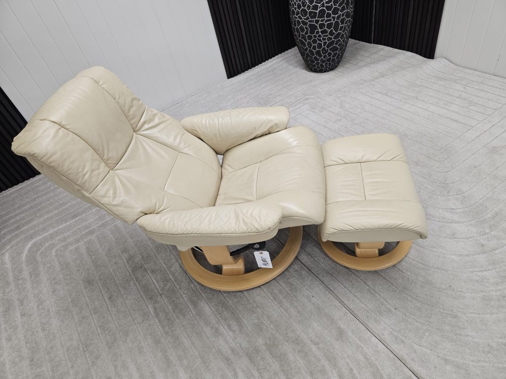 Stressless Mayfair lenestol med krakk