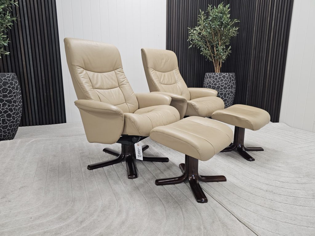 2 stk IMG Comfort lenestoler med krakk