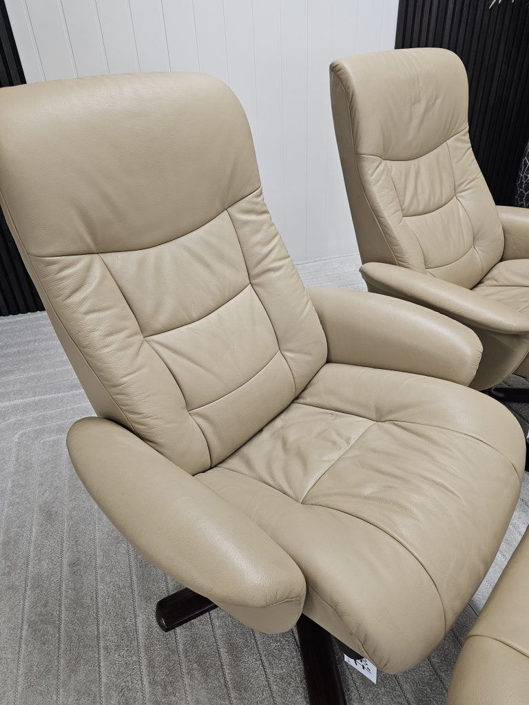 2 stk IMG Comfort lenestoler med krakk