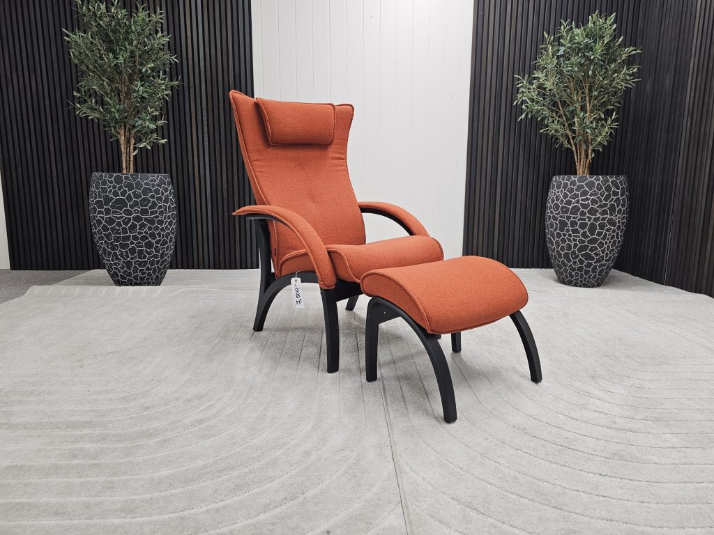 Brunstad Delta Legend lenestol med krakk