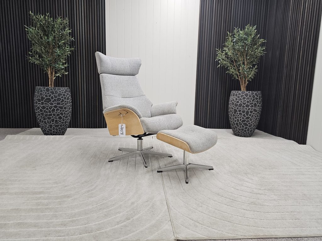 Conform Air høy rygg lenestol med krakk