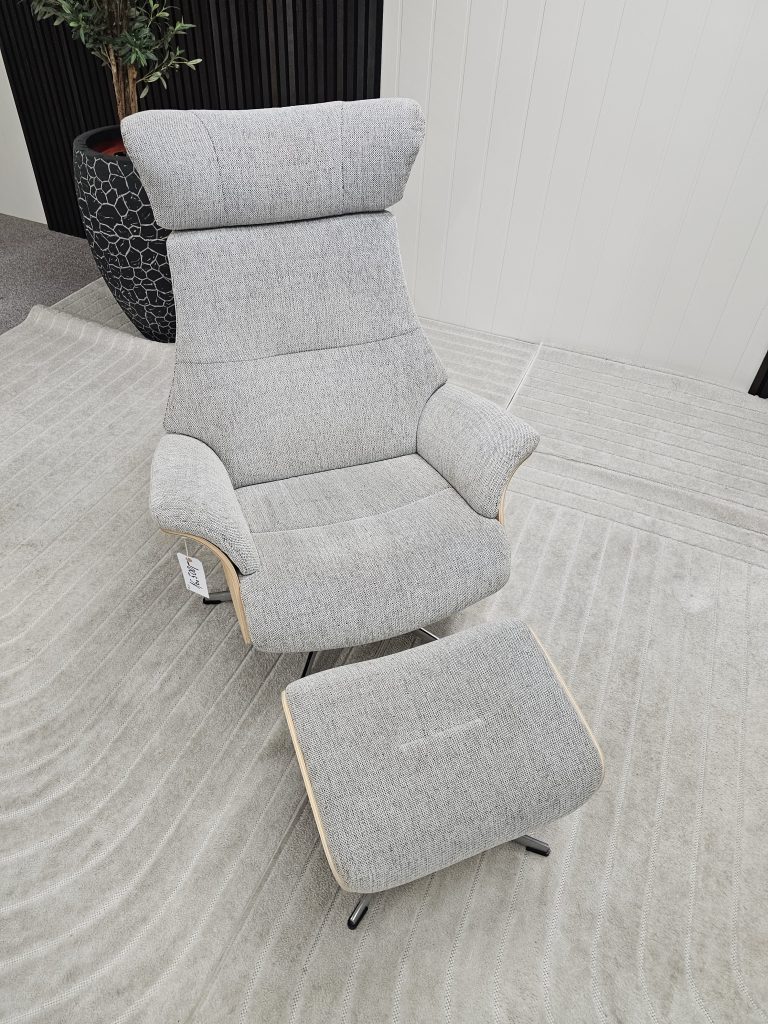 Conform Air høy rygg lenestol med krakk