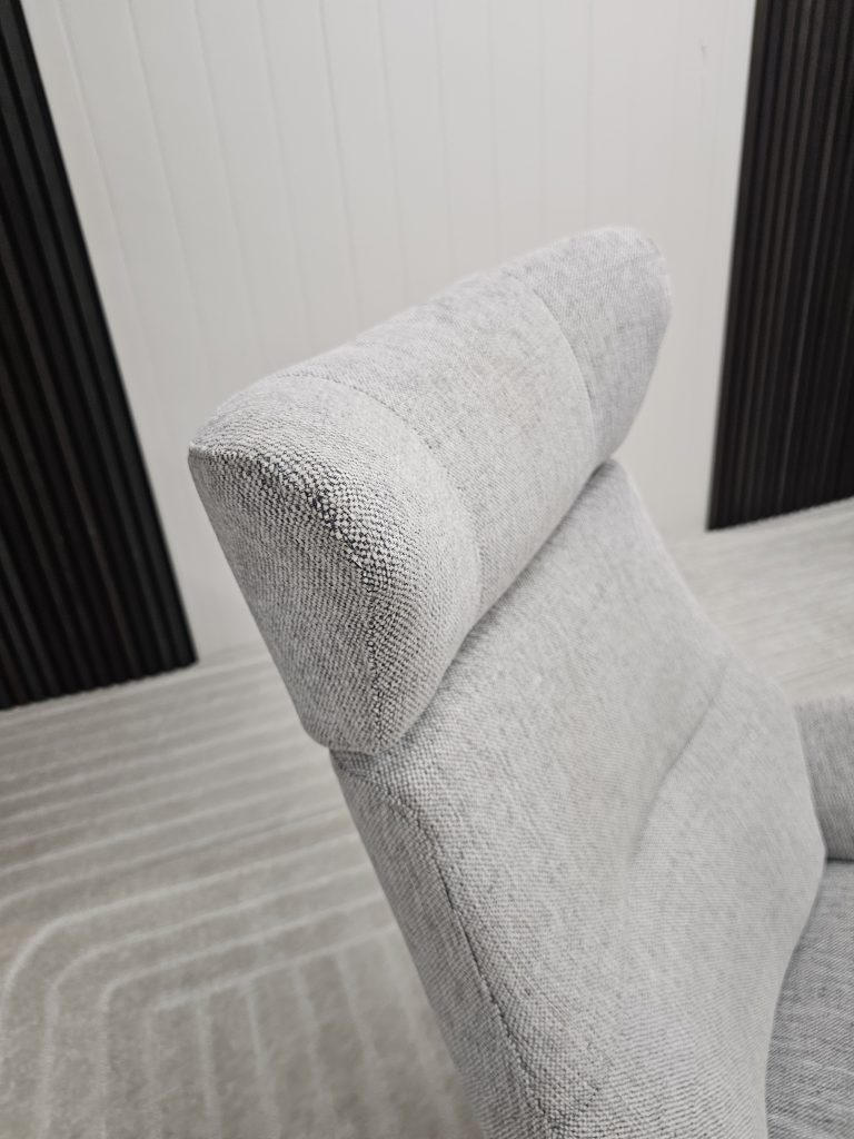 Conform Air høy rygg lenestol med krakk