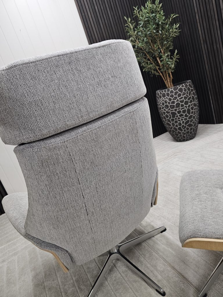 Conform Air høy rygg lenestol med krakk