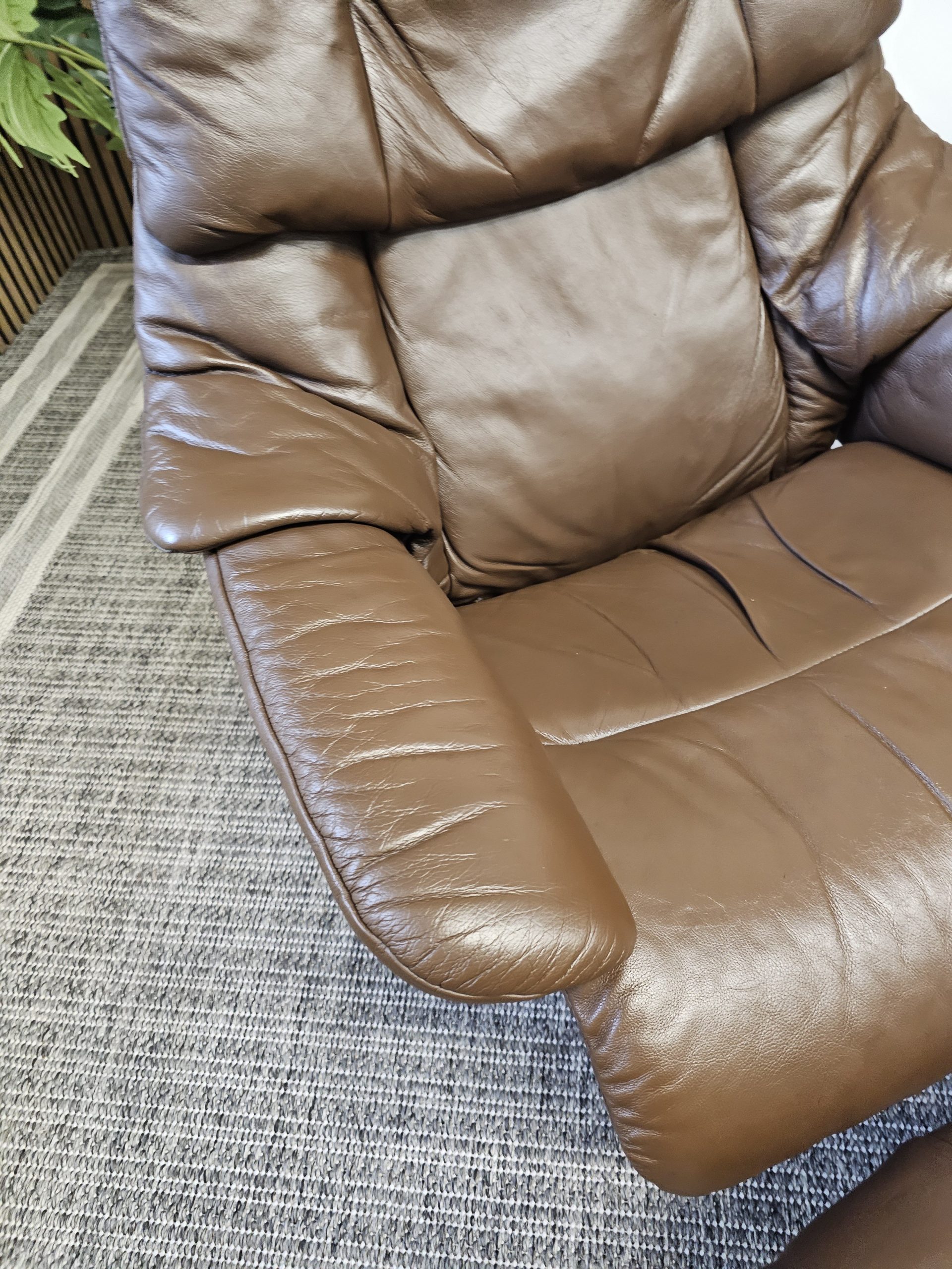 2 stk. Stressless® Reno lenestoler med krakk - Bilde 13