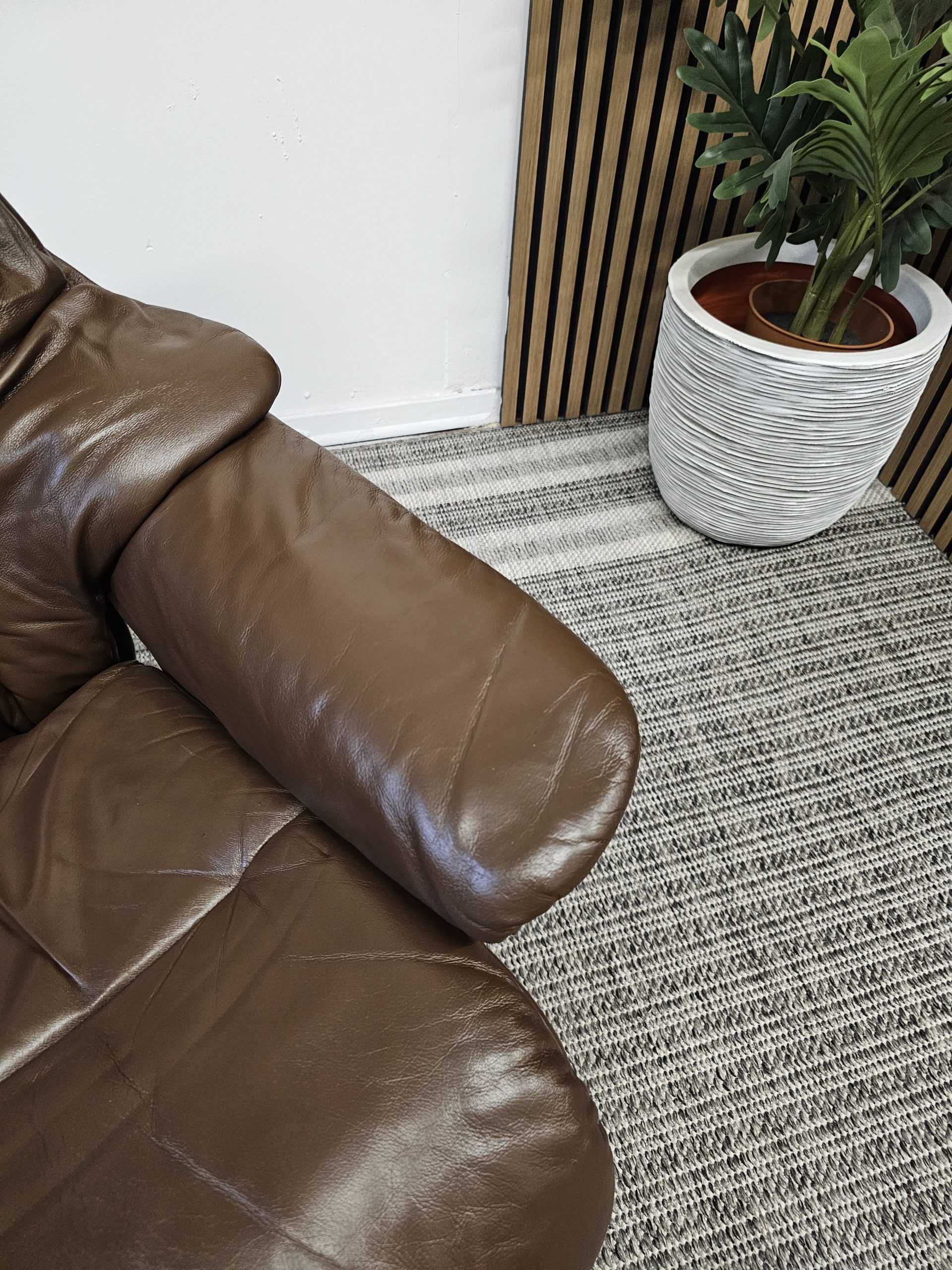 2 stk. Stressless® Reno lenestoler med krakk - Bilde 9