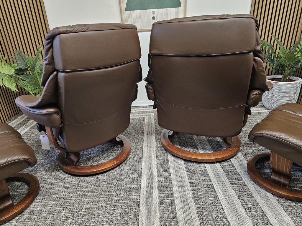 2 stk. Stressless® Reno lenestoler med krakk