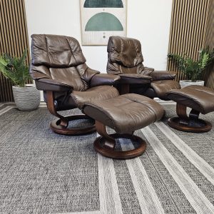 2 stk. Stressless® Reno lenestoler med krakk - Bilde 1