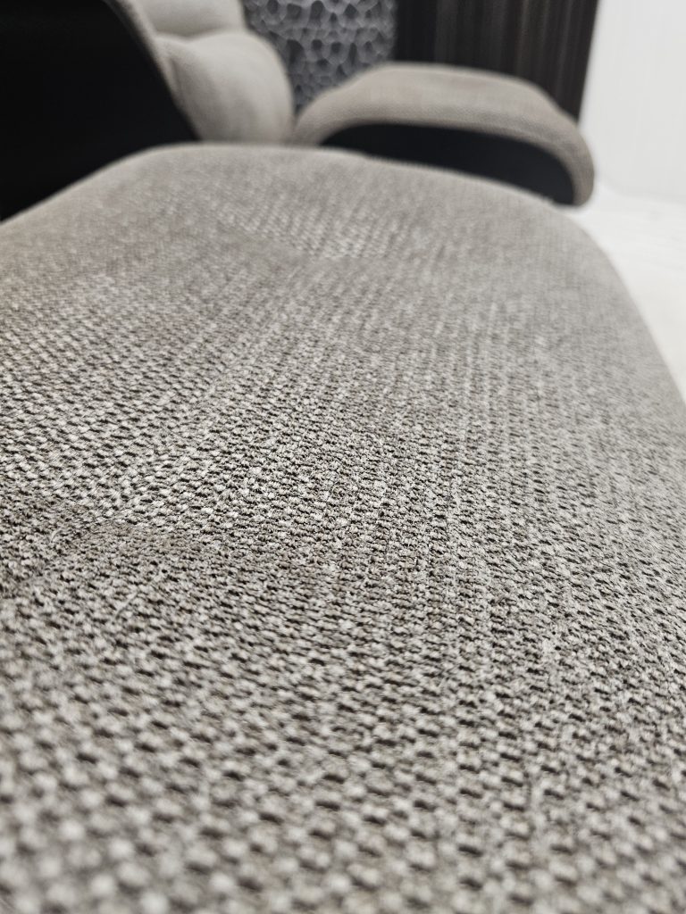 2 stk. IMG Taycan Medium lenestoler med krakk