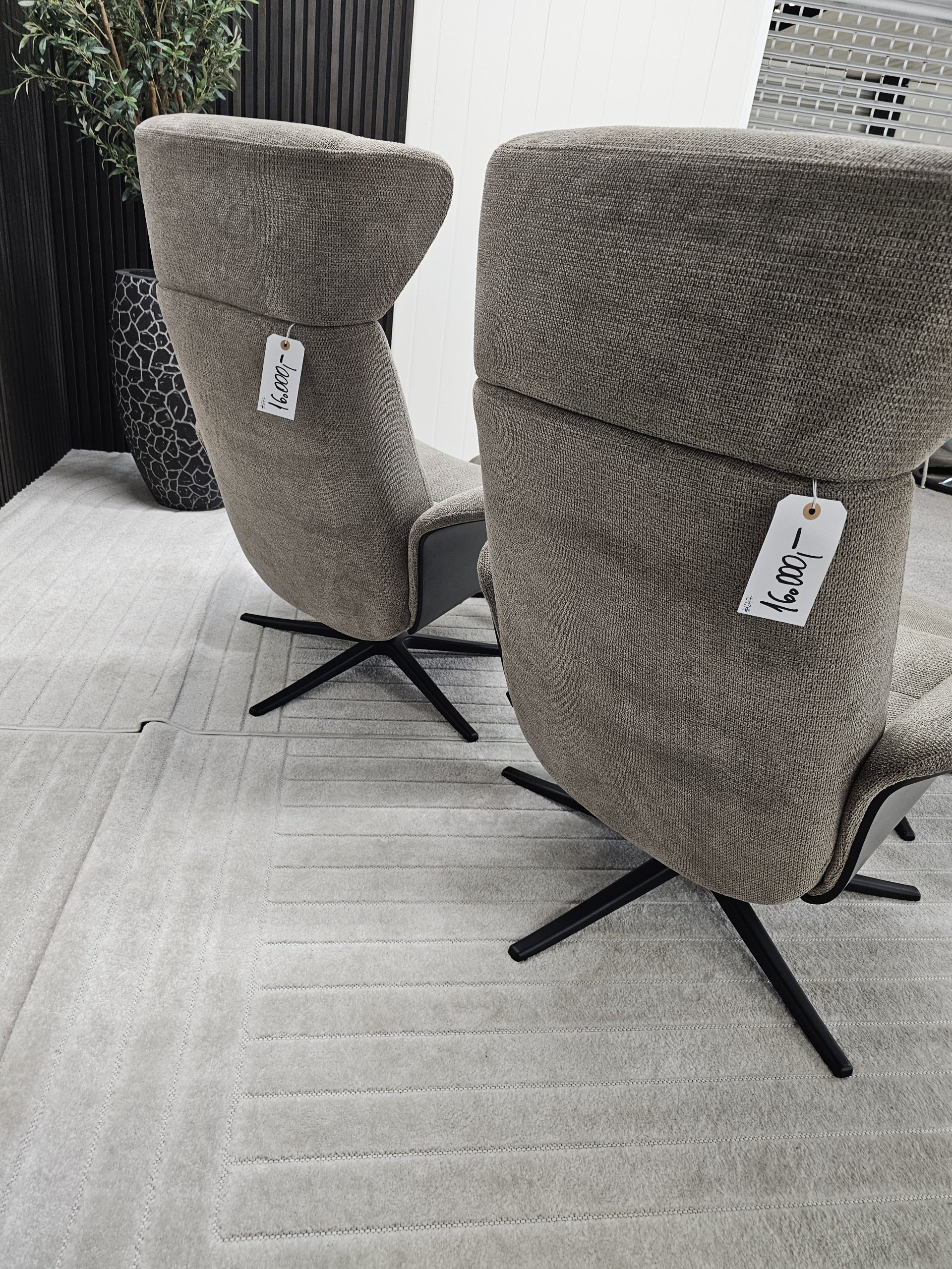 2 stk. IMG Taycan Medium lenestoler med krakk - Bilde 15