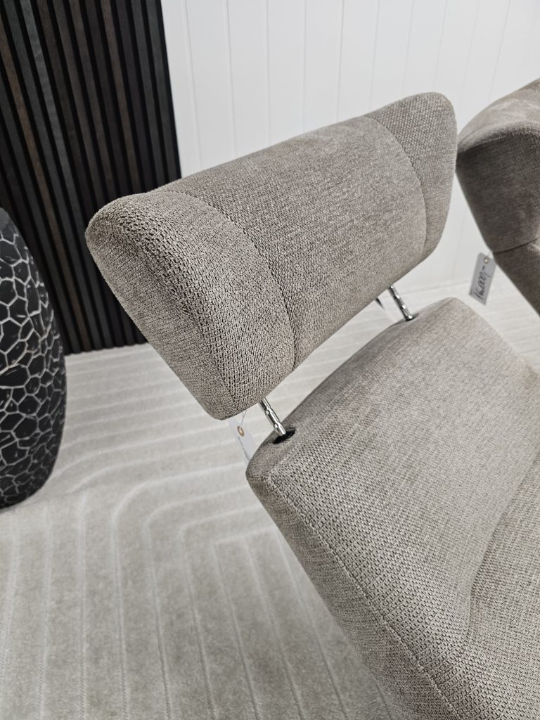 2 stk. IMG Taycan Medium lenestoler med krakk