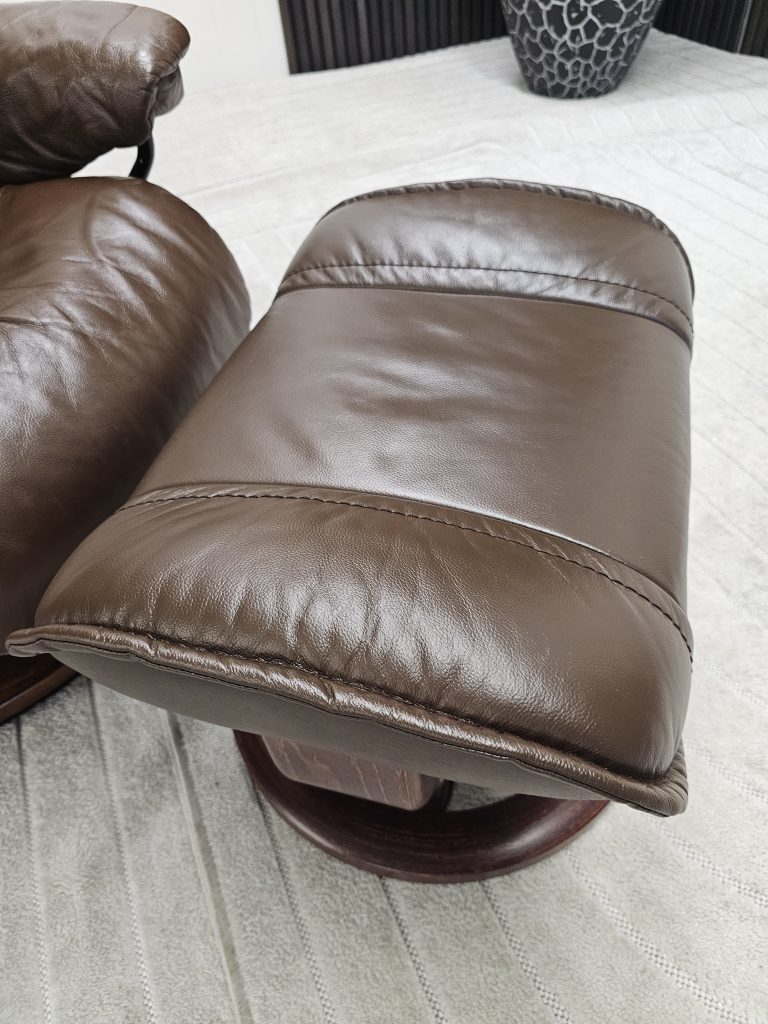 Stressless® Reno lenestol med krakk