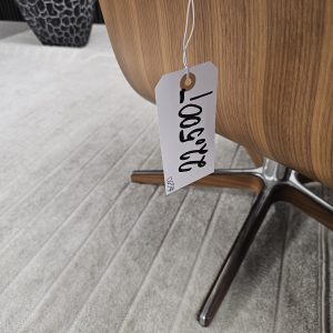 Conform Timeout lenestol fåreskinn med fothviler - Bilde 15