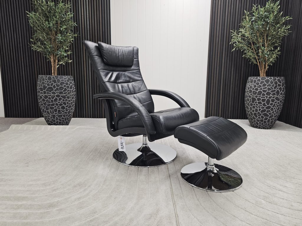 Brunstad Delta Swing lenestol med krakk