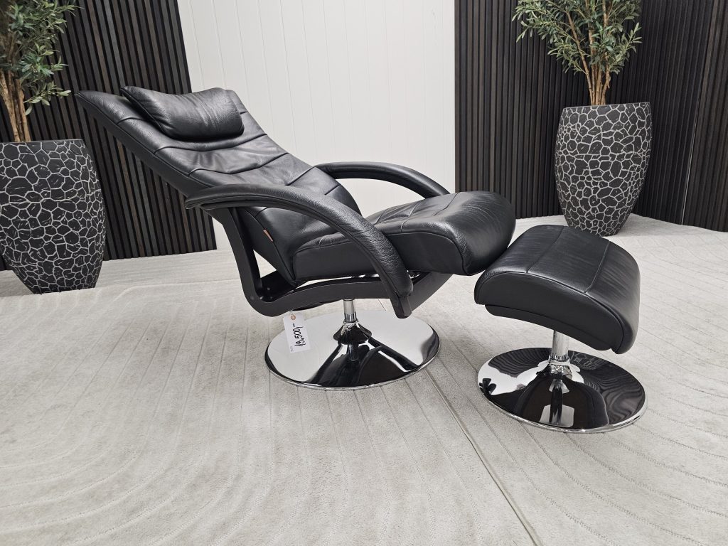 Brunstad Delta Swing lenestol med krakk