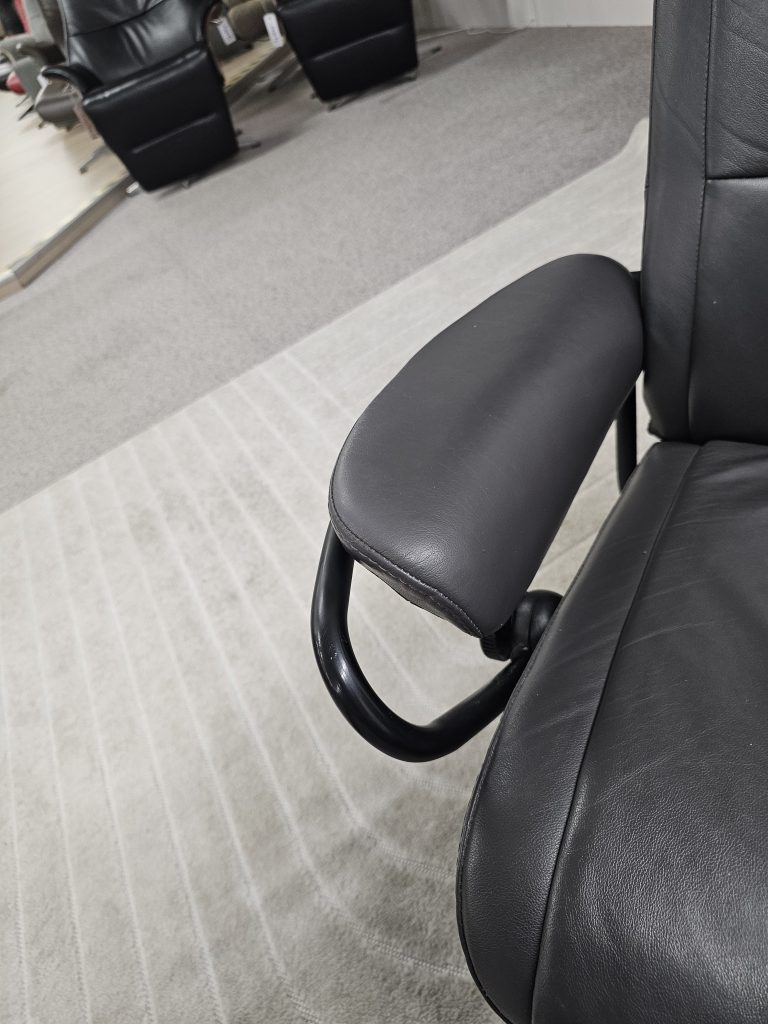 2 stk. Stressless® Paris lenestoler med krakk- SOLGT