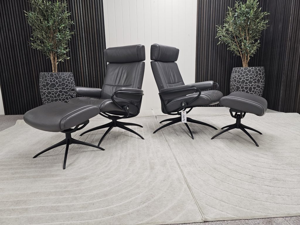 2 stk. Stressless® Paris lenestoler med krakk- SOLGT