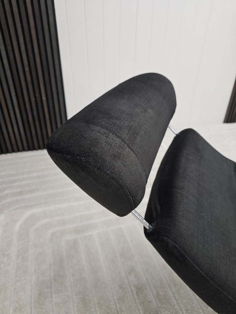 Conform Timeout Høyrygg lenestol med integrert fothviler