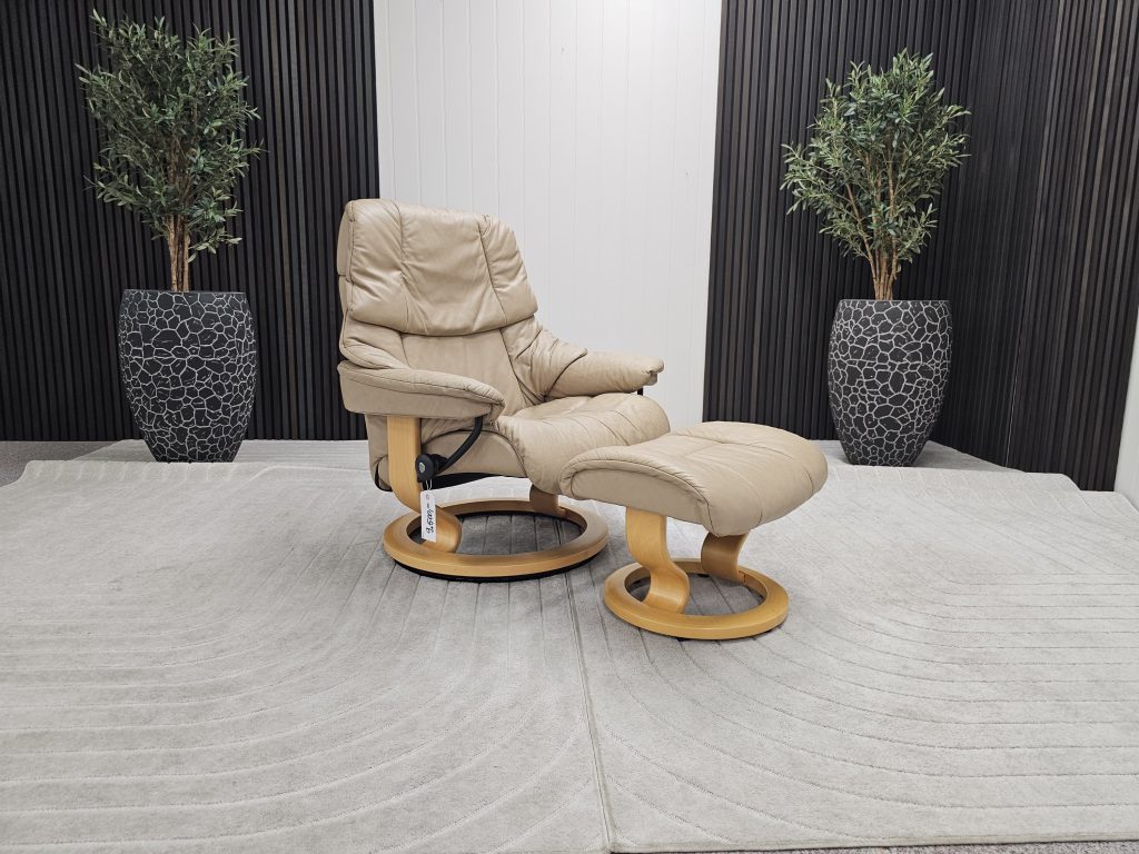 Stressless® Reno lenestol med krakk