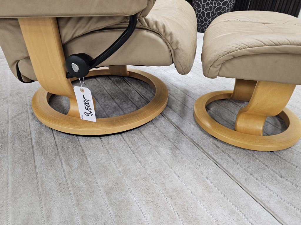 Stressless® Reno lenestol med krakk