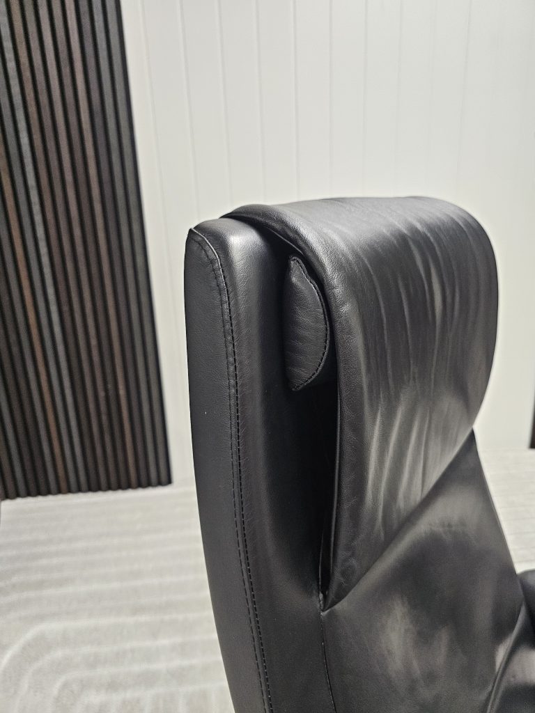 Stressless® Paris lenestol med krakk