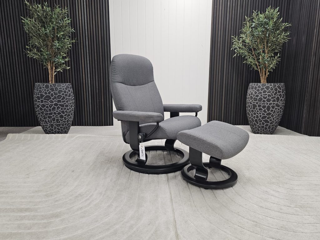Stressless® Consul lenestol med krakk