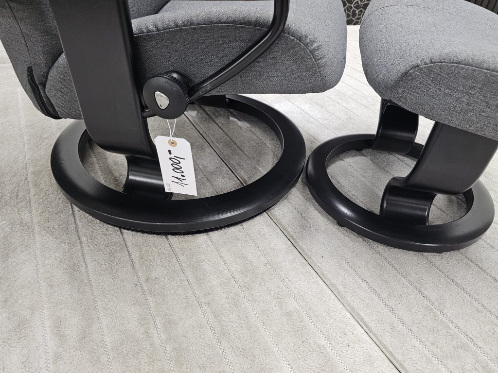 Stressless® Consul lenestol med krakk