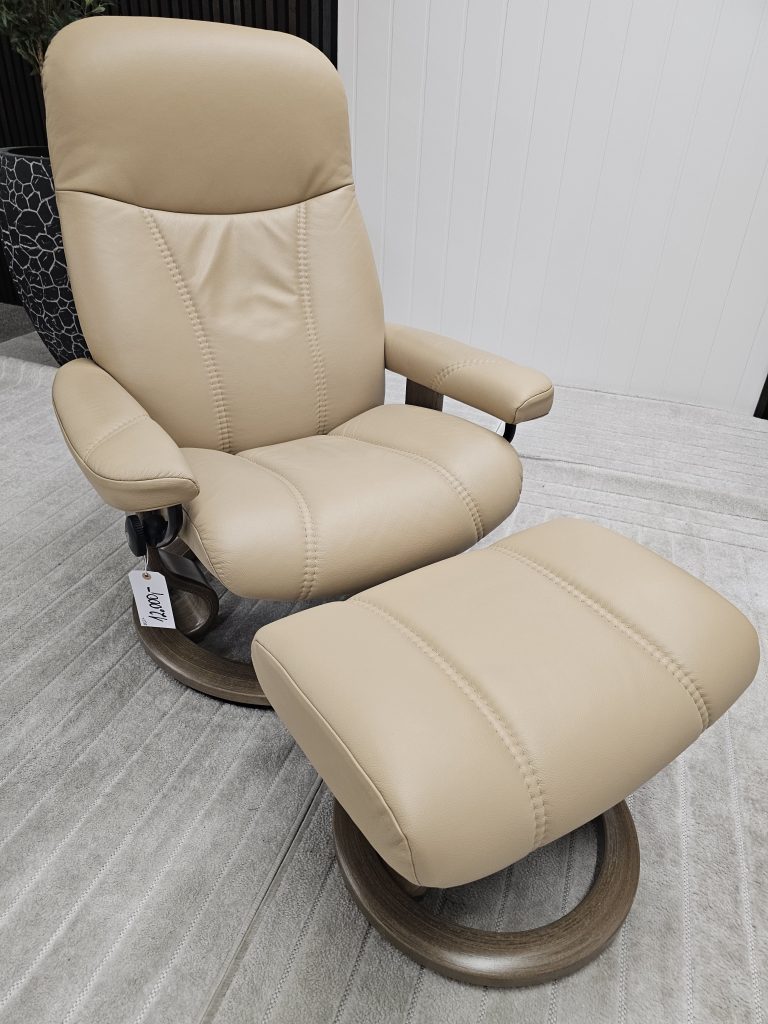 Stressless® Consul lenestol med krakk