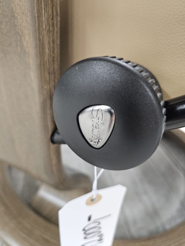 Stressless® Consul lenestol med krakk