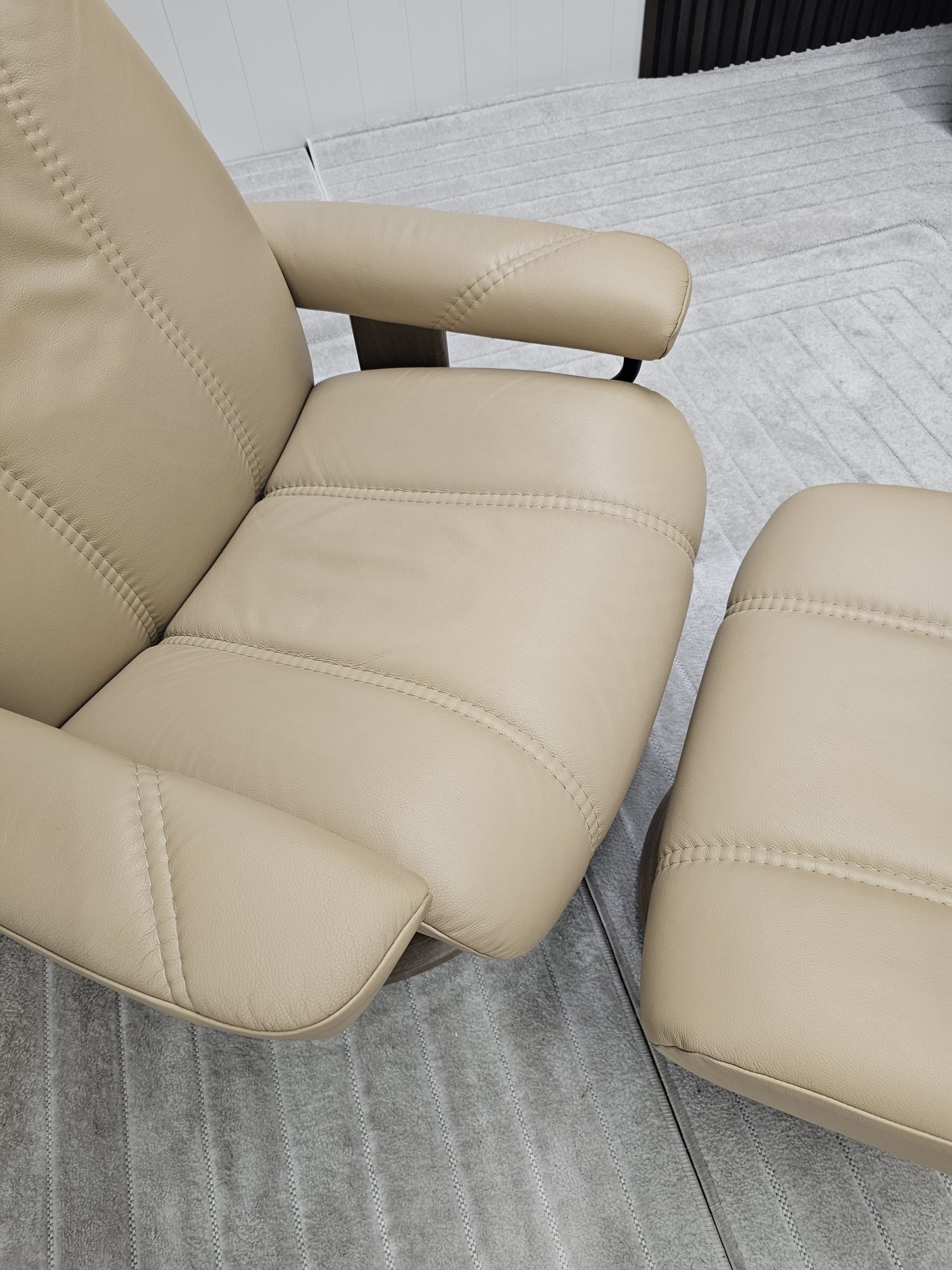 Stressless® Consul lenestol med krakk - Bilde 8