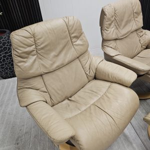 2 stk. Stressless® Reno lenestoler + krakk - Bilde 16