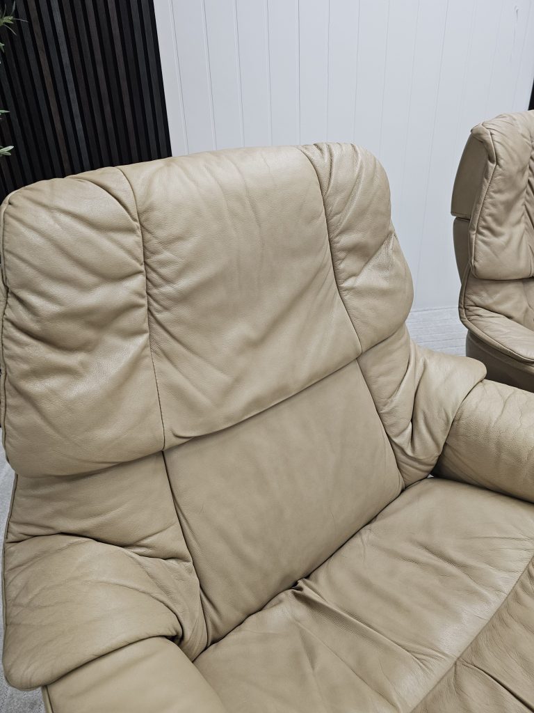 2 stk. Stressless® Reno lenestoler + krakk