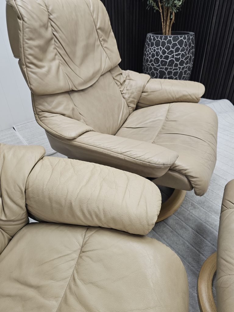 2 stk. Stressless® Reno lenestoler + krakk