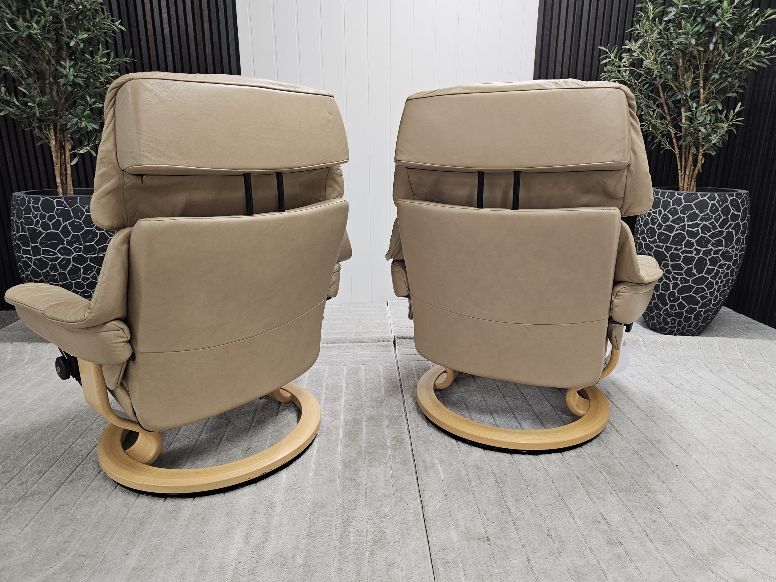 2 stk. Stressless® Reno lenestoler + krakk - Bilde 7