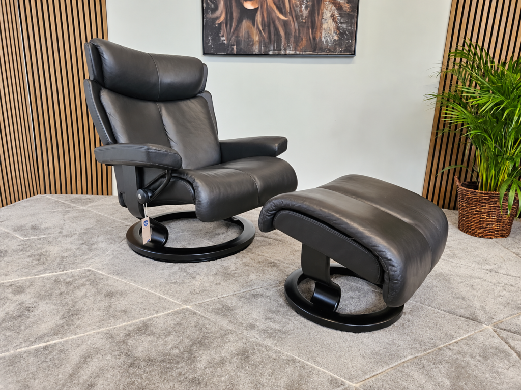 Stressless® Magic lenestol med krakk