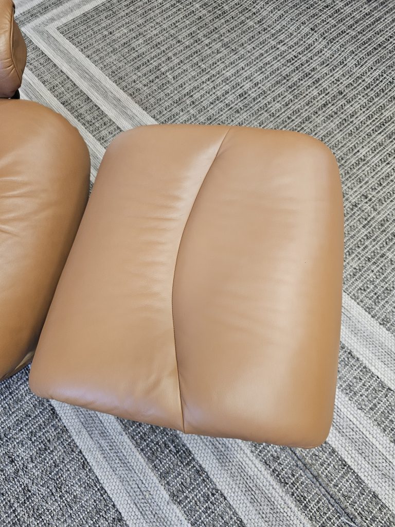 Stressless® Voyager lenestol med krakk