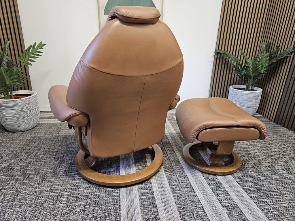 Stressless® Voyager lenestol med krakk