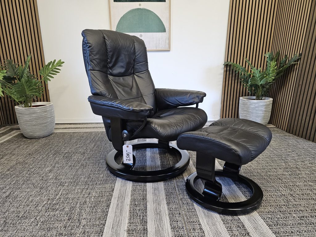 Stressless® Mayfair lenestol med krakk