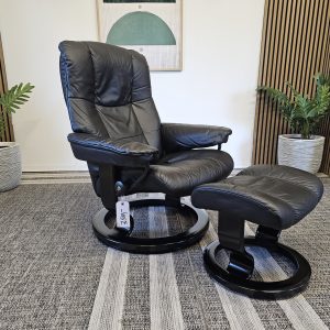 Stressless® Mayfair lenestol med krakk - Bilde 1