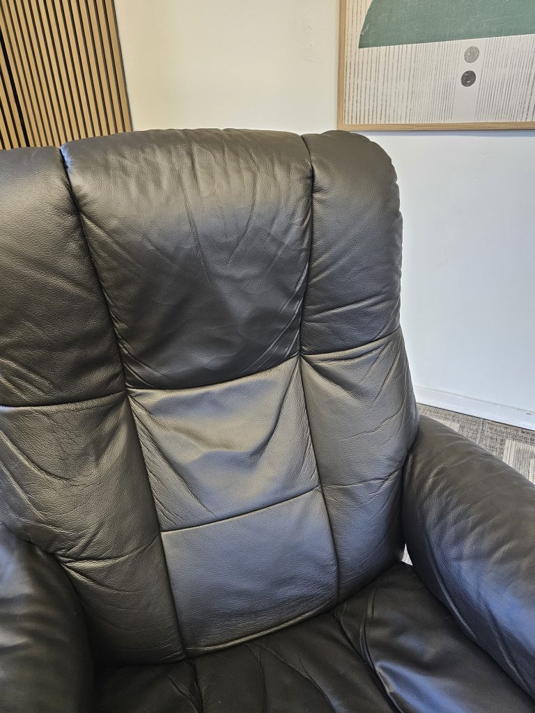 Stressless® Mayfair lenestol med krakk